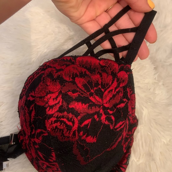 LaSenza, front clasp push-up bra - Picture 2 of 4